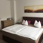 马里昂旅馆 4* 宾茨